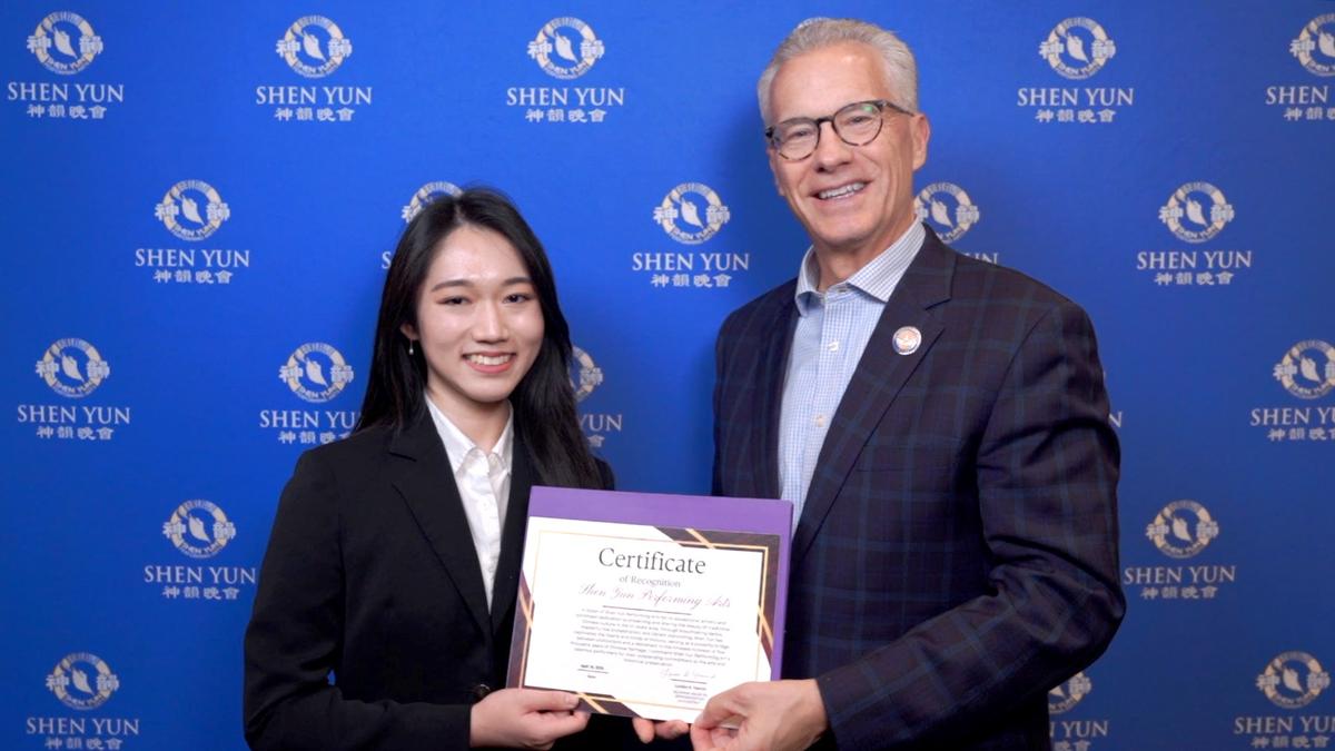 Delaware State Representative Praises Shen Yun for Their Dedication to the Arts