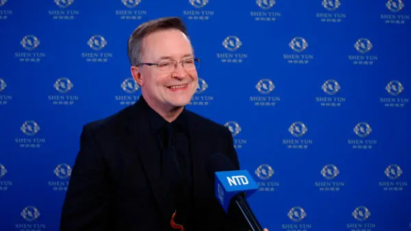 Company Manager Praises Shen Yun for Offering a Window into Traditional Chinese Culture