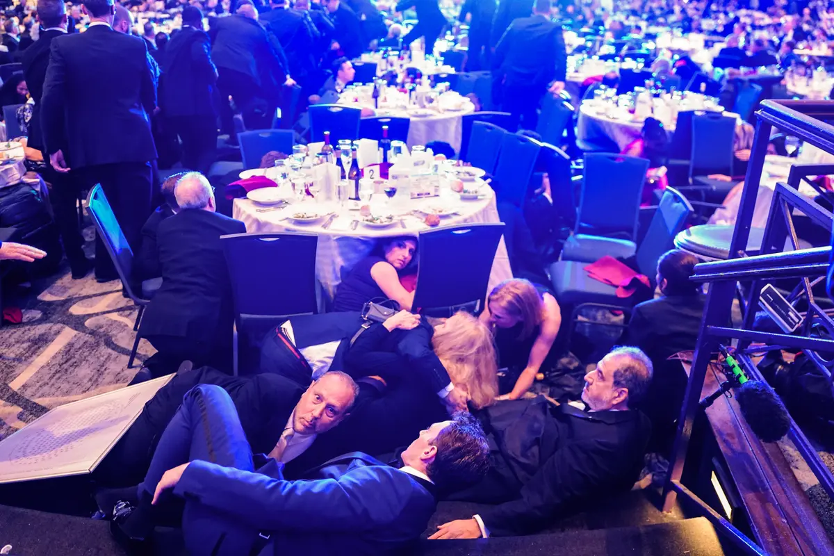 America in Photos: Correspondents’ Dinner Shooting, Illinois Floods, and Heroes of the Alamo