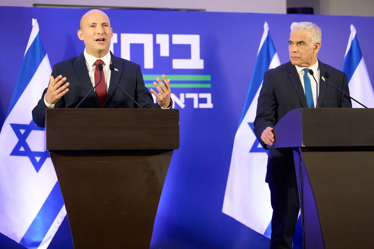 Former Israeli Prime Ministers Join Forces in Challenge to Netanyahu