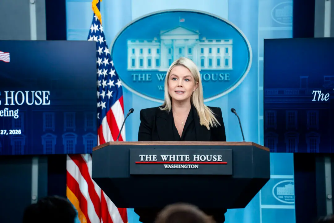 WH Condemns ‘Systemic Demonization’ of Trump; Latest Iran Offer Being Discussed | NTD Good Morning (April 28)