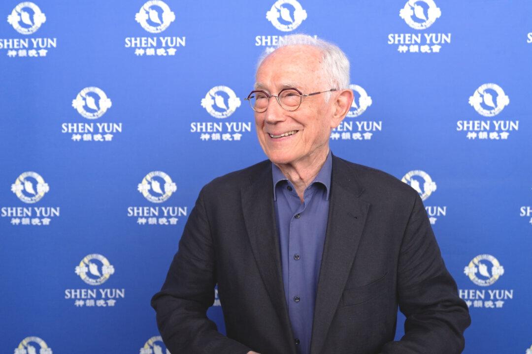 Shen Yun ‘Both Dazzling and Deeply Moving,’ Says Toulouse Audience