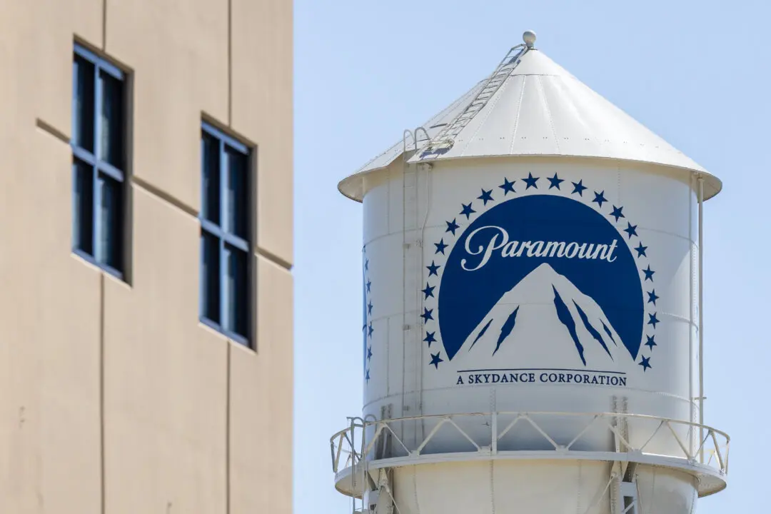 Paramount Agrees to Delay Warner Bros. Discovery Buyout For Months