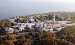 Topkapi Palace: A Mosaic of Majesty and Marvels