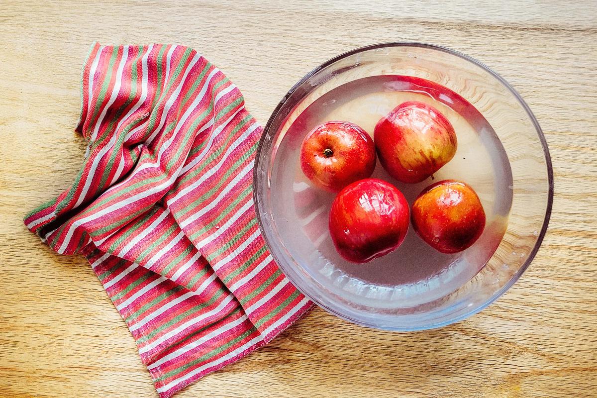 How to Make a Safe and Reliable 2-Step Produce Wash