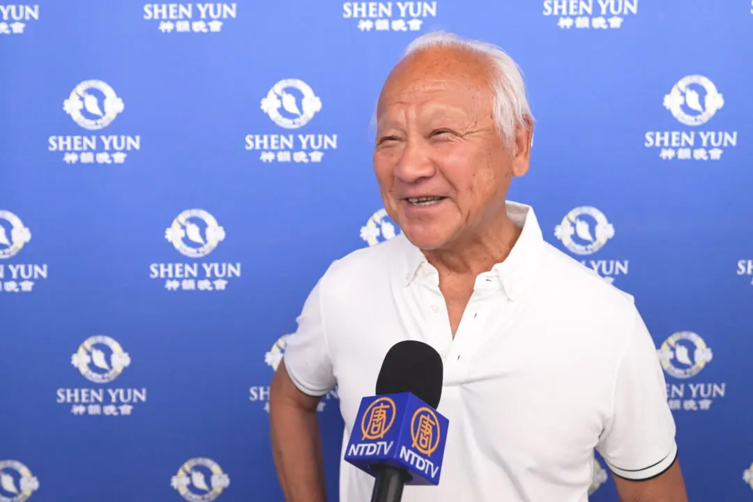 Mayor Praises Shen Yun’s Kindness, Tradition, and Courage After ‘Extraordinary’ Performance in Toulouse