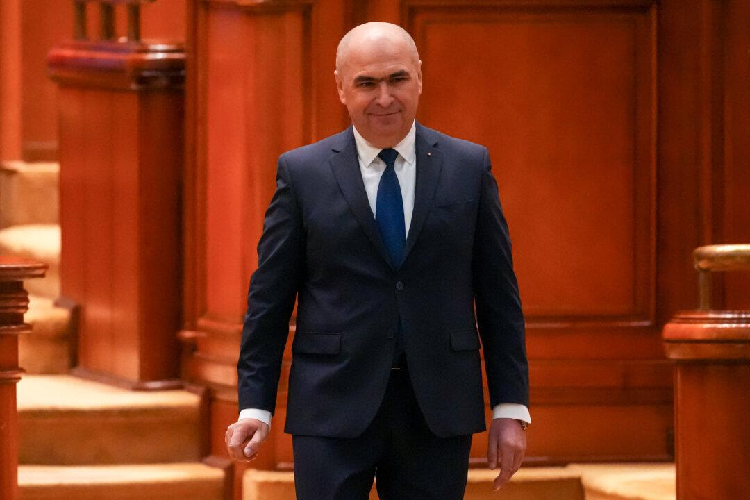 Romania’s Pro-EU Government Collapses Following No-Confidence Vote