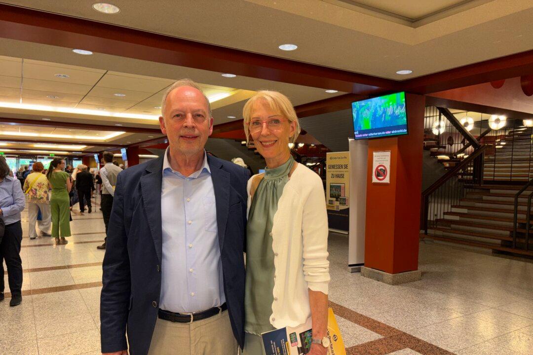 ‘These Are Values We Truly Need,’ Frankfurt Audience Says as Shen Yun Sells Out