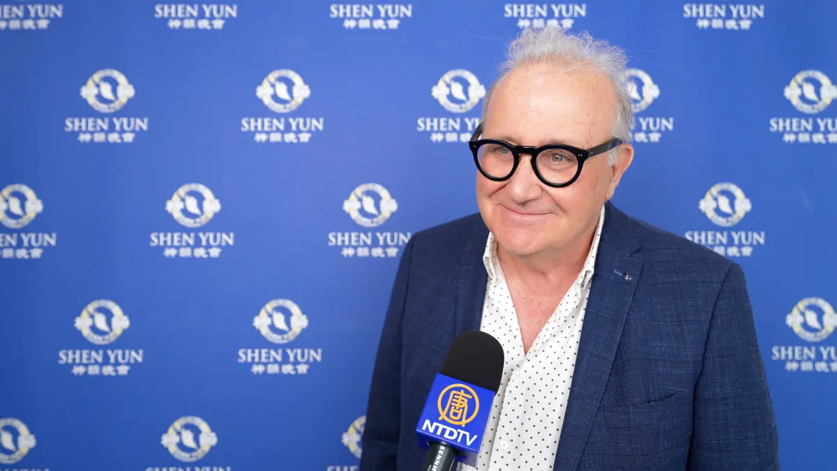 Shen Yun Is Fascinating, Says Doctor at the Palais Des Congrès