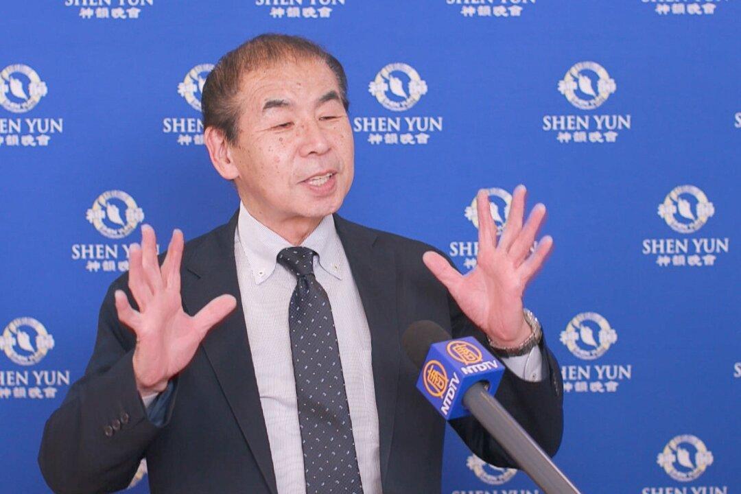Shen Yun Wows Former Government Official: ‘The Dancers Were Incredible’