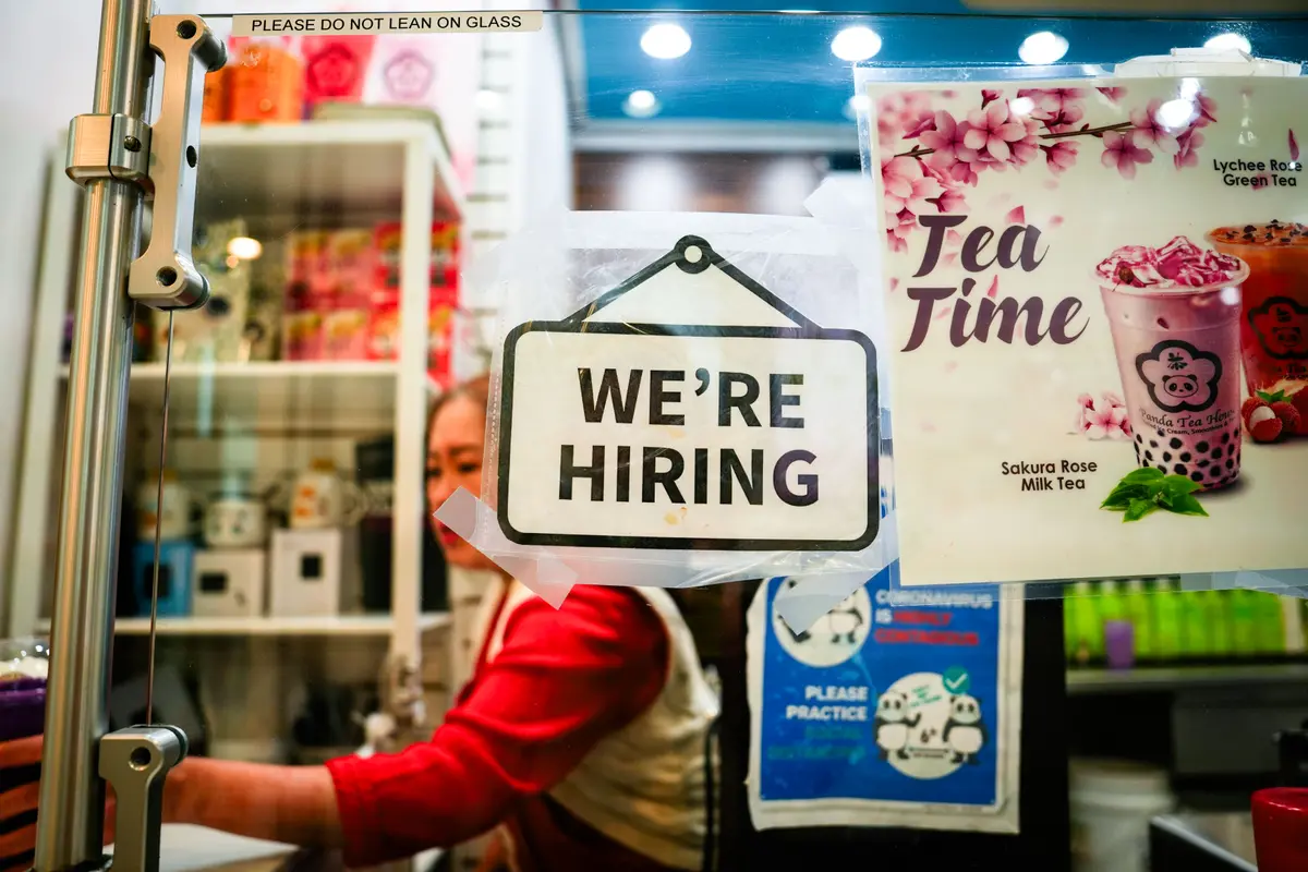 US Economy Adds 115,000 Jobs in April, Beating Market Estimates