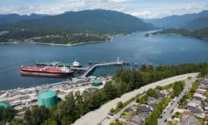 Canadians Increasingly Favor Economic Growth Over Environmental Stewardship in Energy Policy: Poll