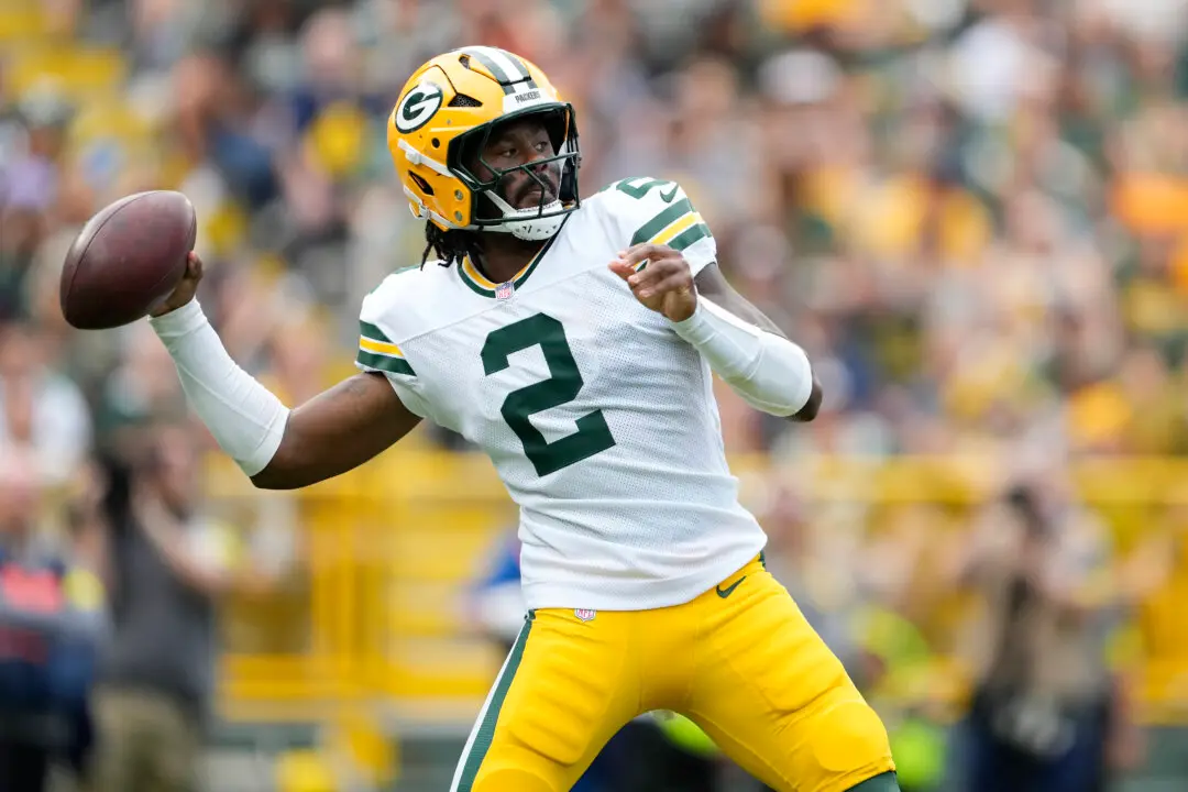 Dolphins’ OC Praises Malik Willis’s Ability to ‘Spin the Ball All Over the Field’