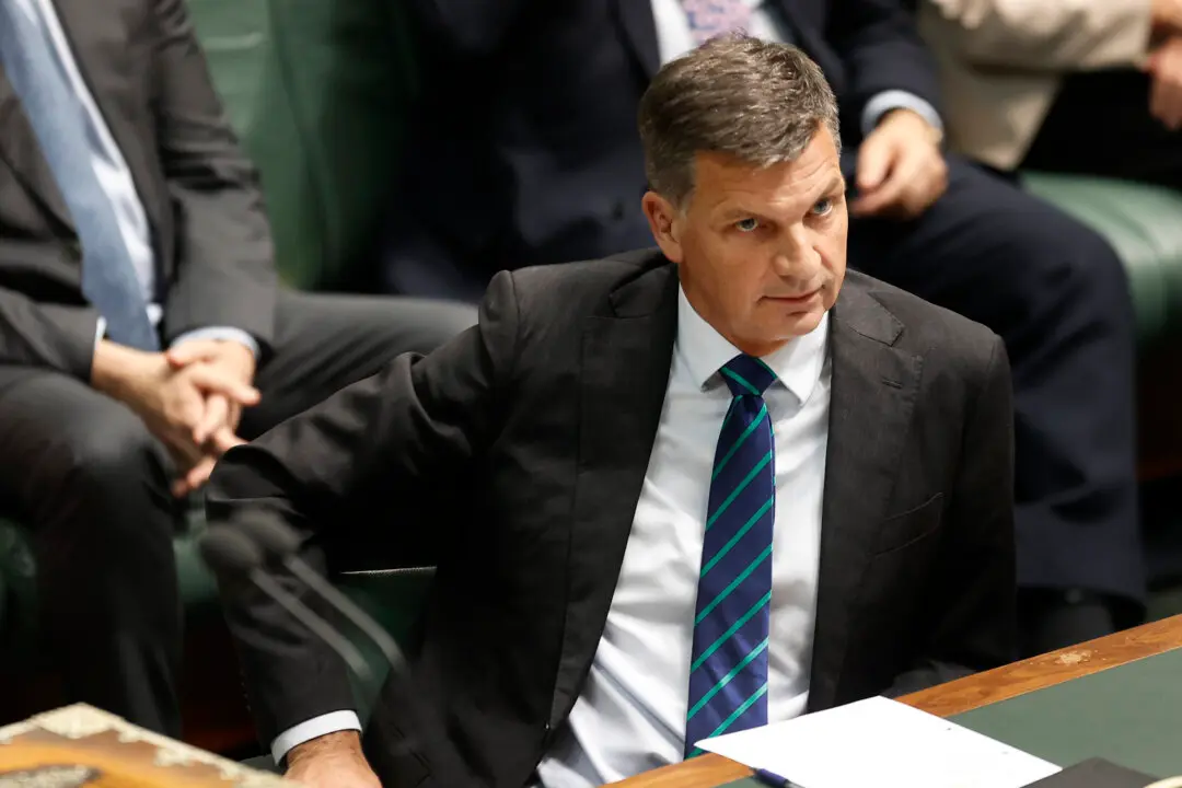 Taylor Vows to Block Labor’s Negative Gearing and CGT Changes