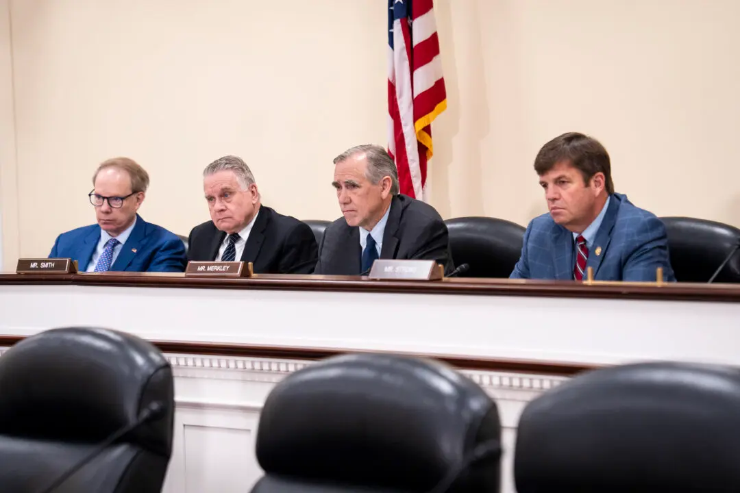 Amid Trump-Xi Summit, Lawmakers Put Spotlight on Organ Harvesting