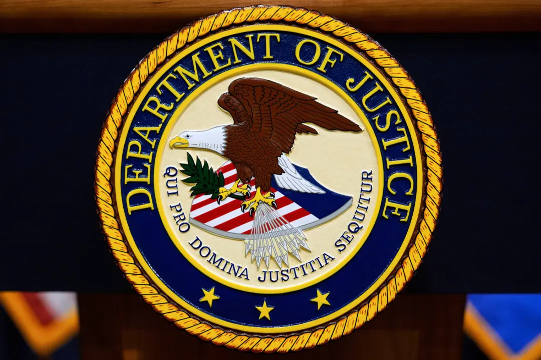 Man Pleads Guilty to Role in Smuggling Indian Migrants From Canada Into US