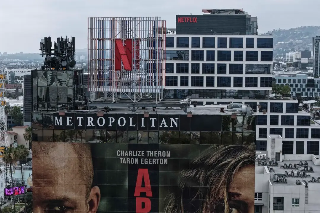 Netflix Shares Drop After Earnings Forecast Falls Short of Wall Street Targets