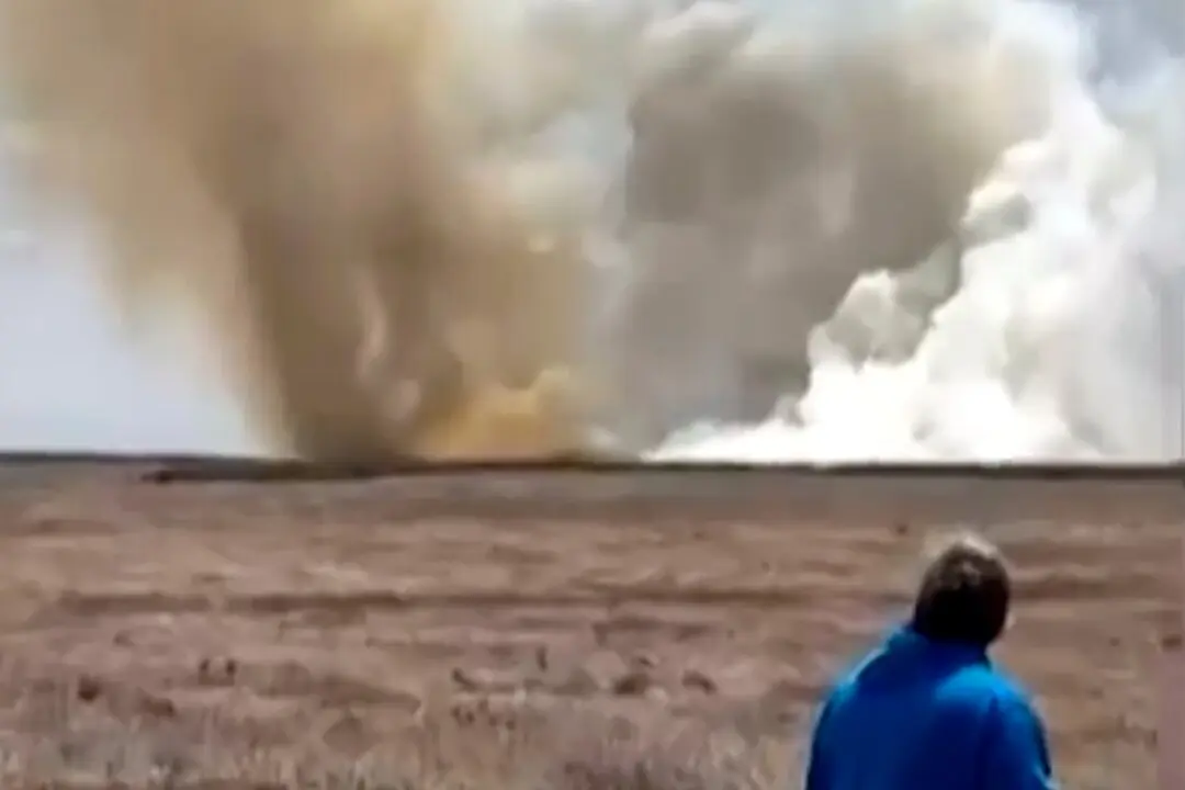 Four Crew Members Ejected Safely After Two Navy Jets Crash During Air Show in Idaho