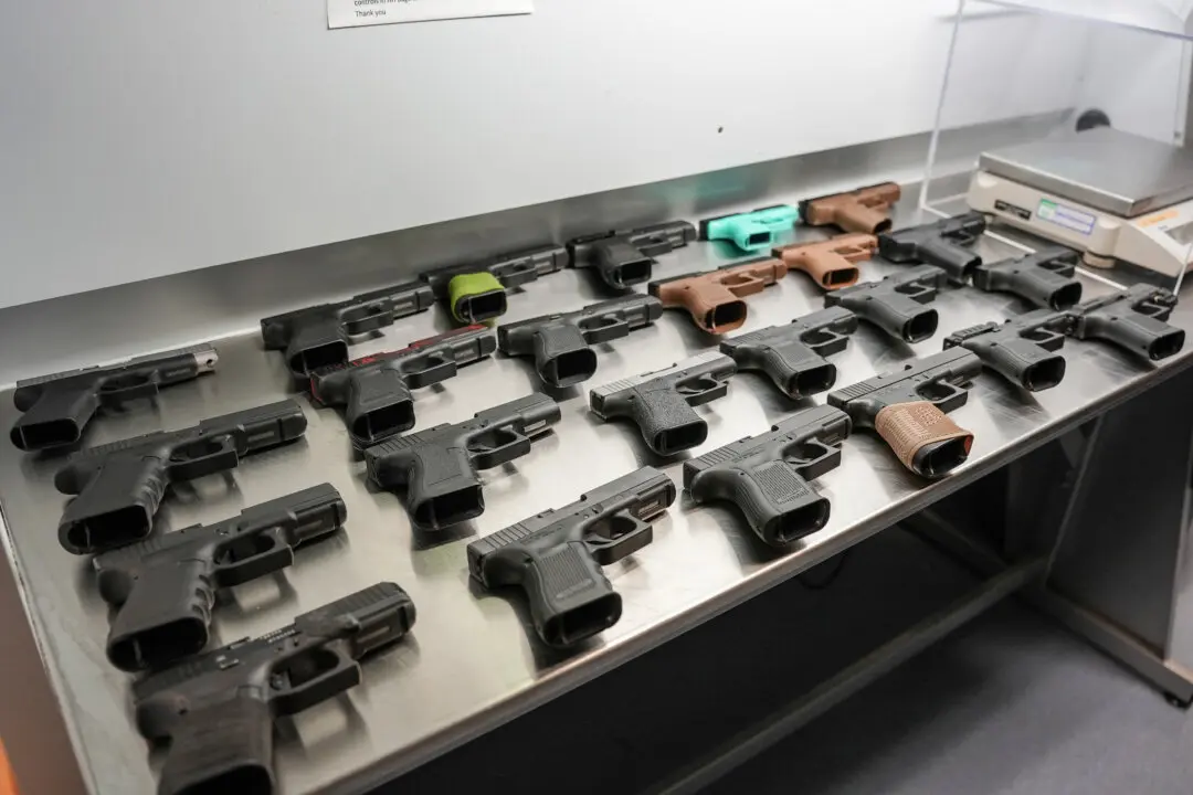 Southern Ont. Police Service Records Biggest-Ever Gun Haul in Operation Against Drug and Weapons Network