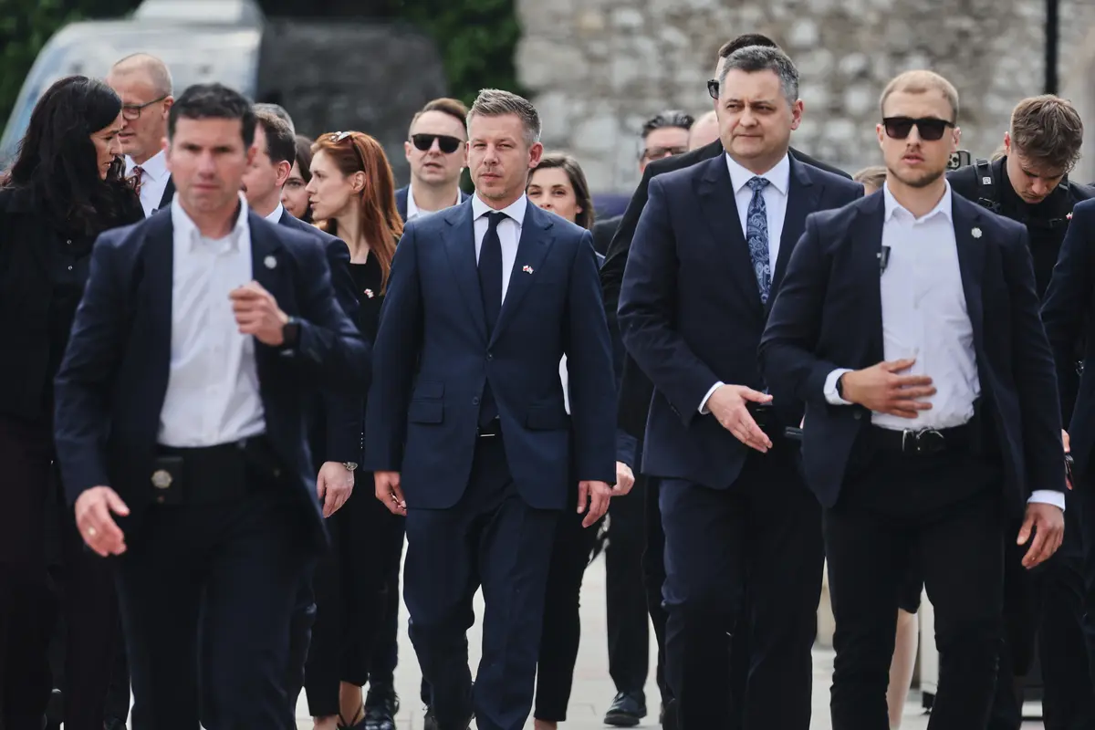 Hungary’s Peter Magyar Meets Poland’s Donald Tusk in Trip Aligned With EU Aims