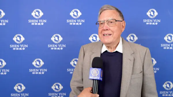French Doctor Says Shen Yun Is Truly Impressive