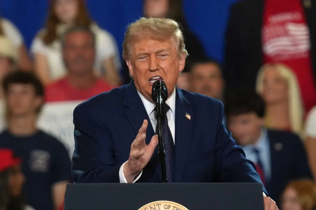 Trump to Posthumously Award ‘Man in the Red Bandana’ the Presidential Medal of Freedom