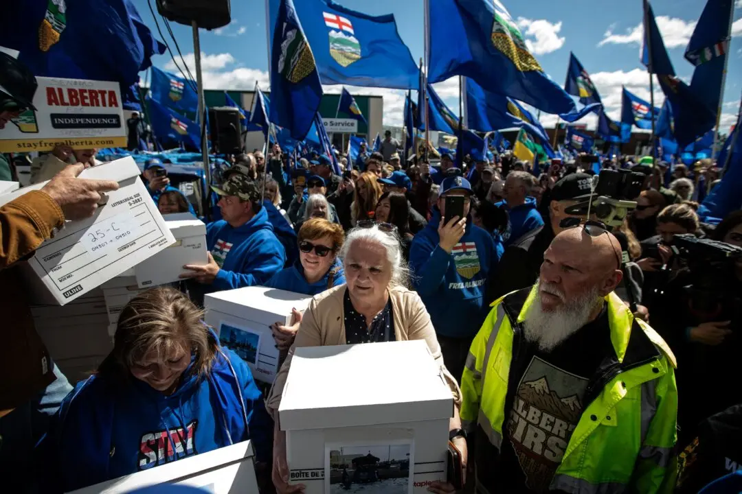 Groups on Both Sides Ramp Up Campaigns Ahead of Alberta Separation Vote