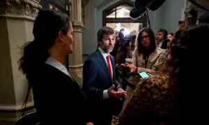 Guilbeault Says He’s Not the Only MP Who’s ‘Uncomfortable’ When Asked If Others Mulling to Quit