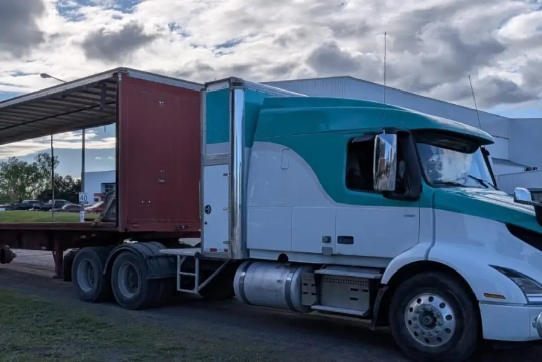 Ottawa Police Charge Driver, Company After Stopping Trailer Missing 10 Wheels