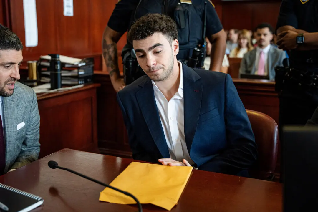 Luigi Mangione’s Federal Trial Over CEO Killing Moved to January as State Murder Trial Looms