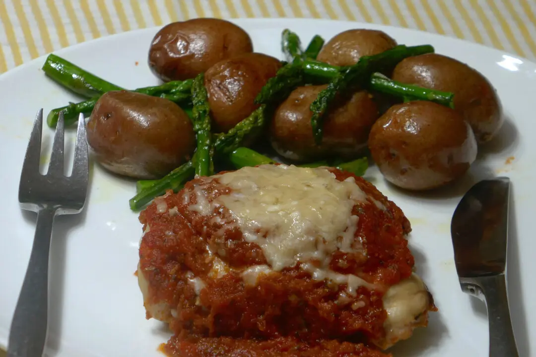 Savory Oven-Baked Chicken Thighs With Roasted Potatoes and Asparagus
