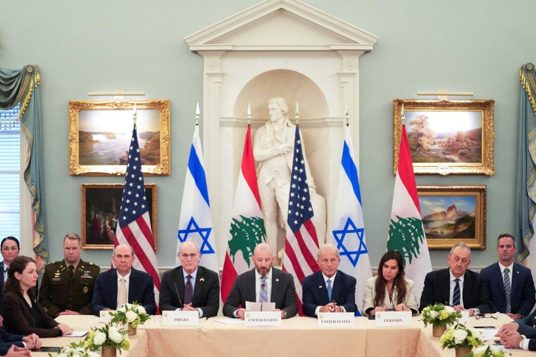 Israel, Lebanon Agree to Ceasefire