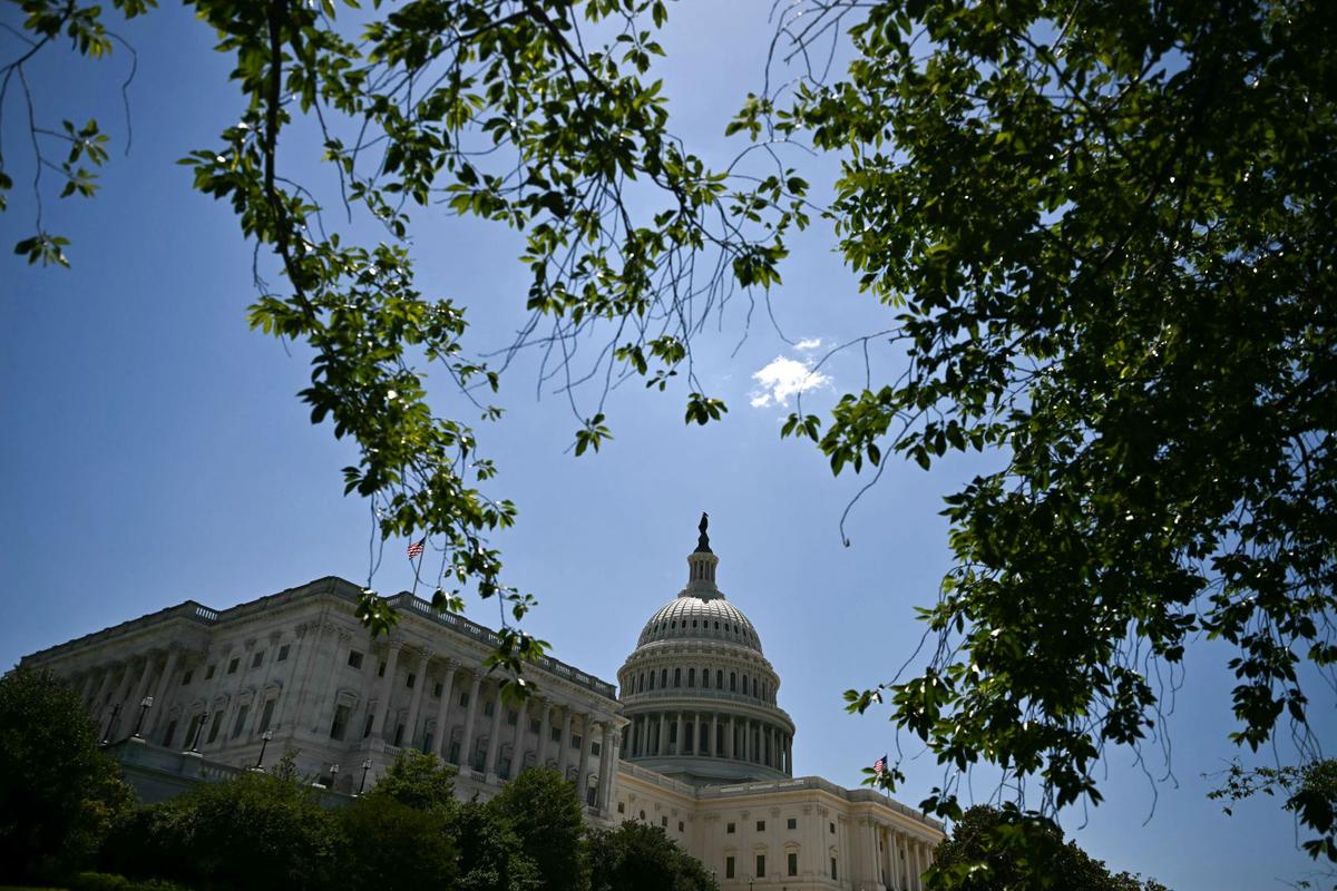 Senate Passes Bill to Fund ICE, Border Patrol, Sending It to the House