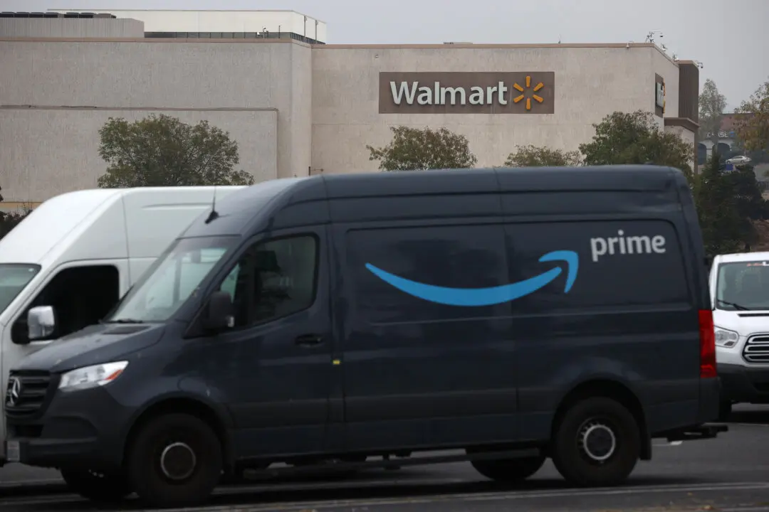 Amazon Unseats Walmart to Take Top Spot on Fortune 500 List