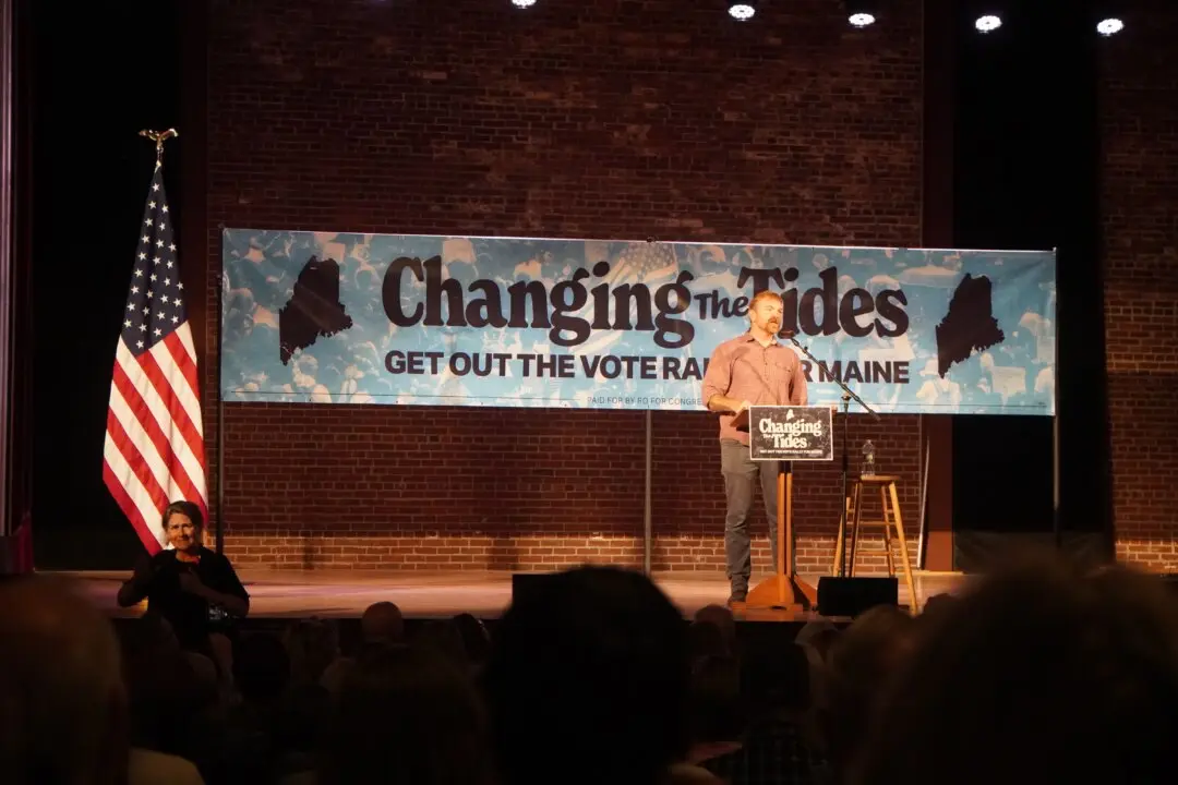 In Maine, Democratic Senate Hopeful Platner Joined by Rep. Khanna With Primary Days Away
