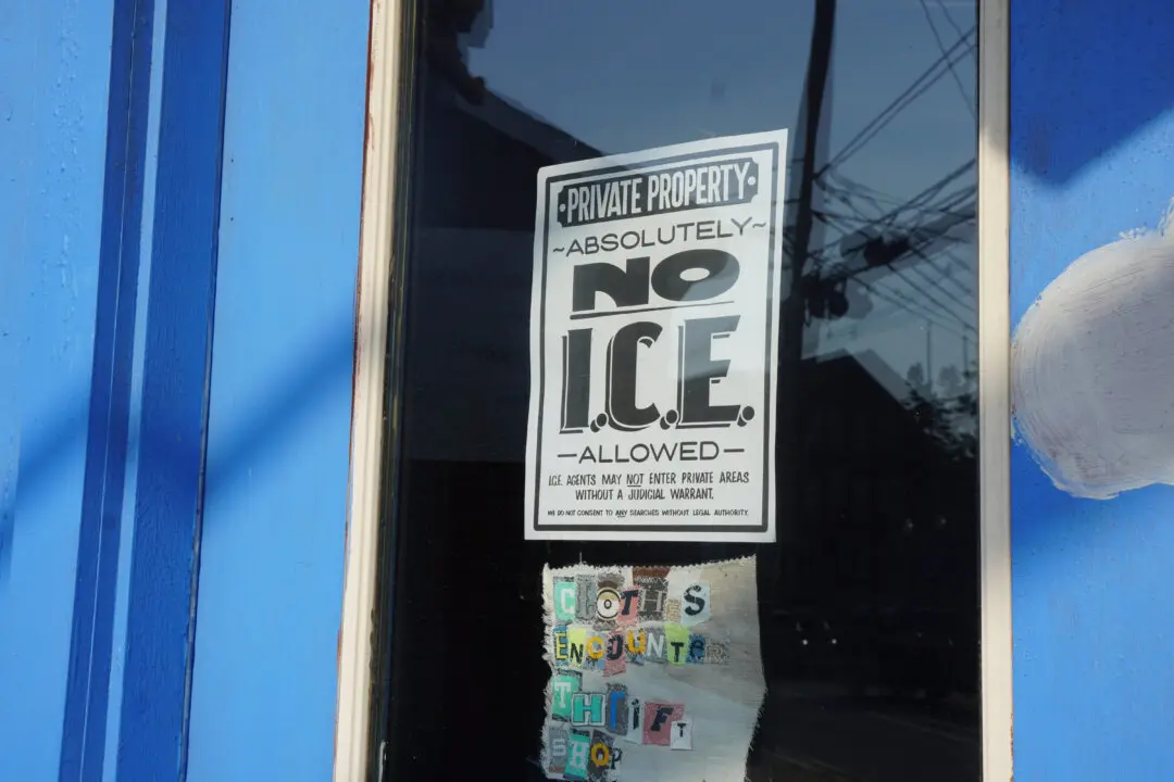 13 Illegal Immigrants Arrested, 8 Indicted for Using Stolen Social Security Numbers