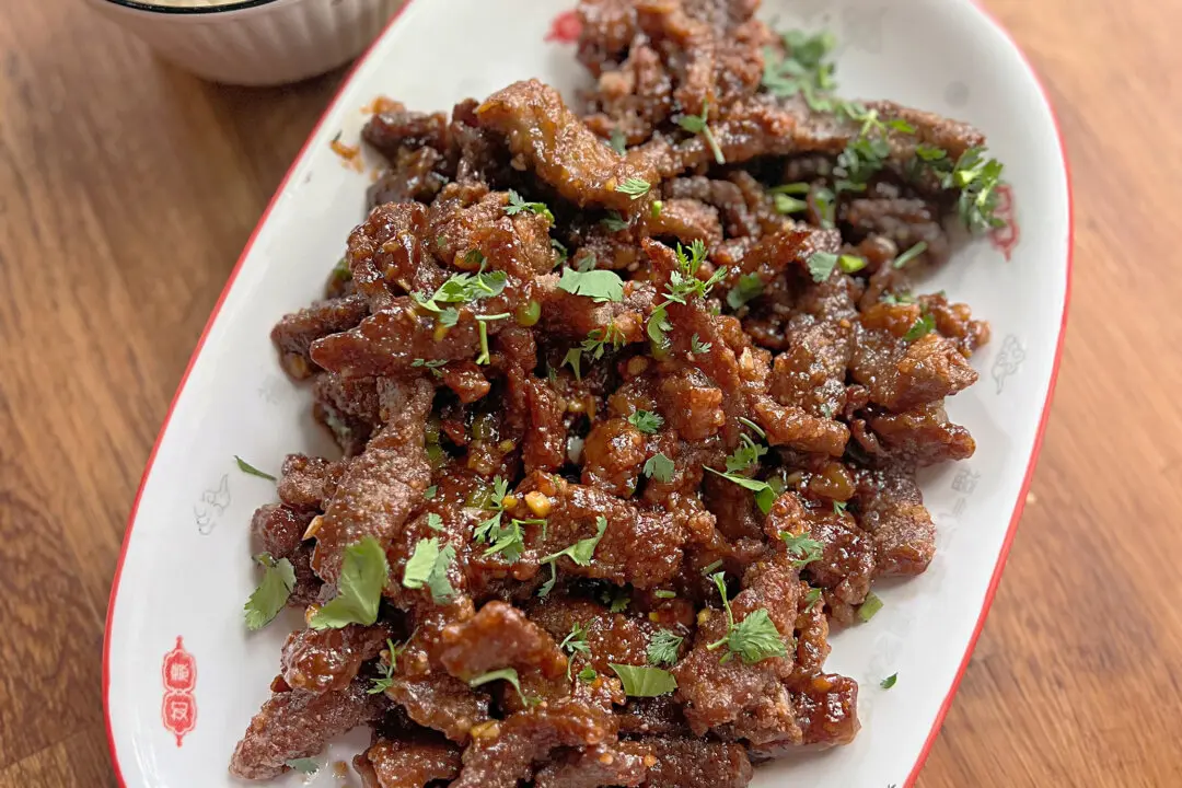 Why Do Takeout When You Can Make Spicy Chinese Beef at Home?