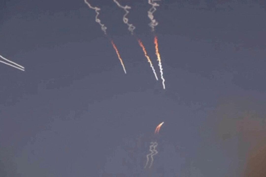 US Embassy Warns Americans in Jordan of Missiles, Drones in Airspace