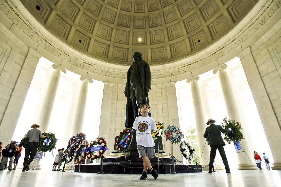 5 Simple Ways to Learn Our Country’s History and Help Save the American Republic