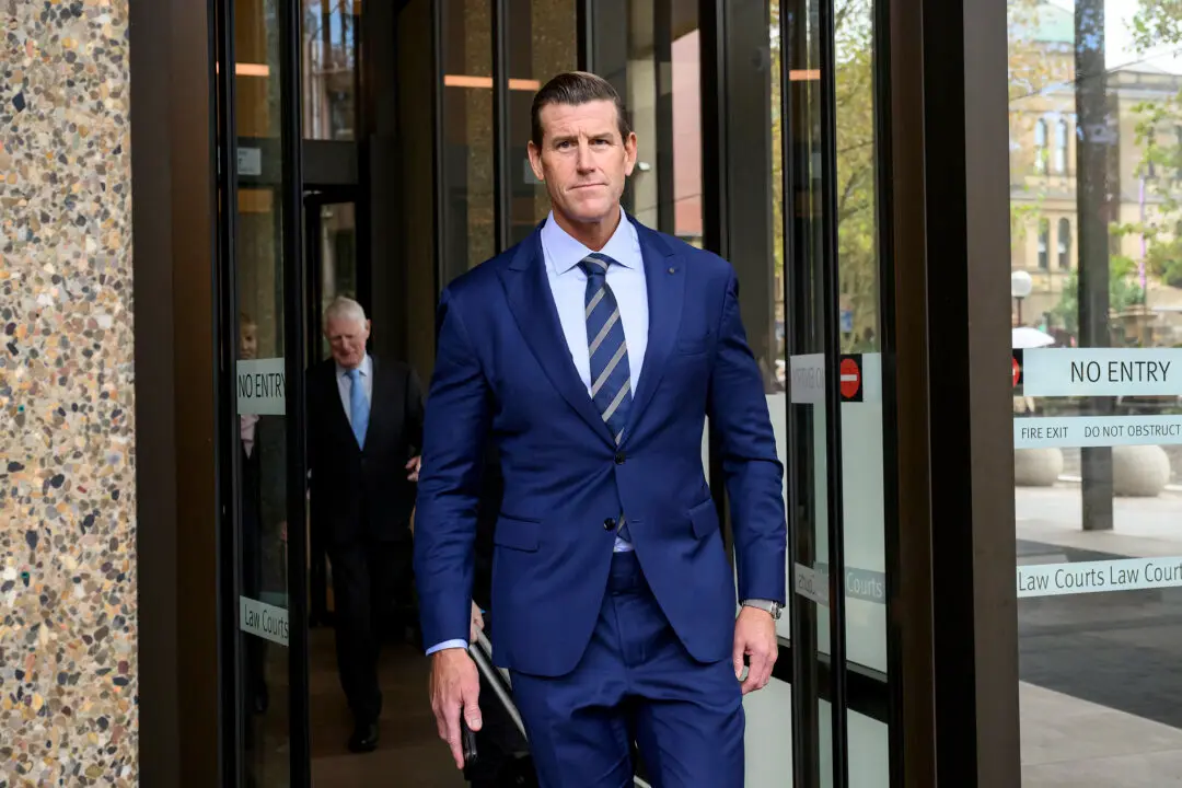 MPs Defend Roberts-Smith’s Attendance at War Memorial