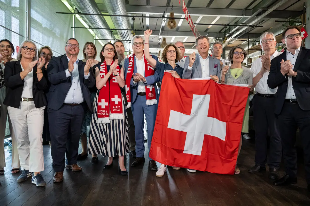 Swiss Voters Reject Population Cap, Back Ties With Europe