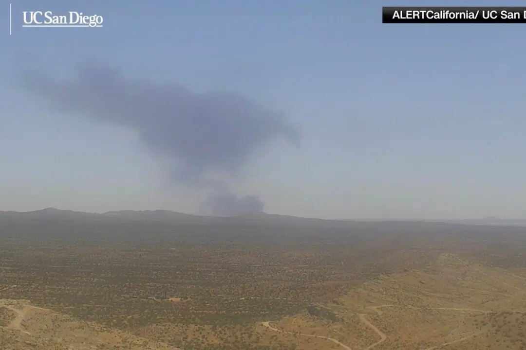 B-52 Bomber Crashes at Edwards Air Force Base in California, Base Says