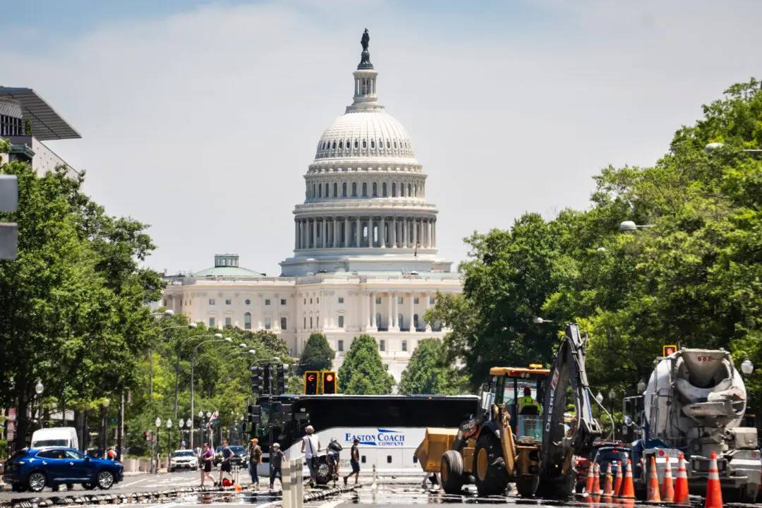 REPLAY: House GOP, Democratic Leaders Hold Weekly Press Conferences (June 24)