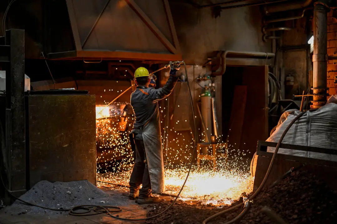 Eurozone Business Activity Rebounds After 4-Month Slump