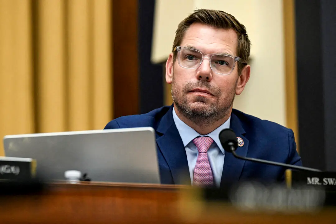 2 Democrats Advance in California Special Election to Replace Swalwell