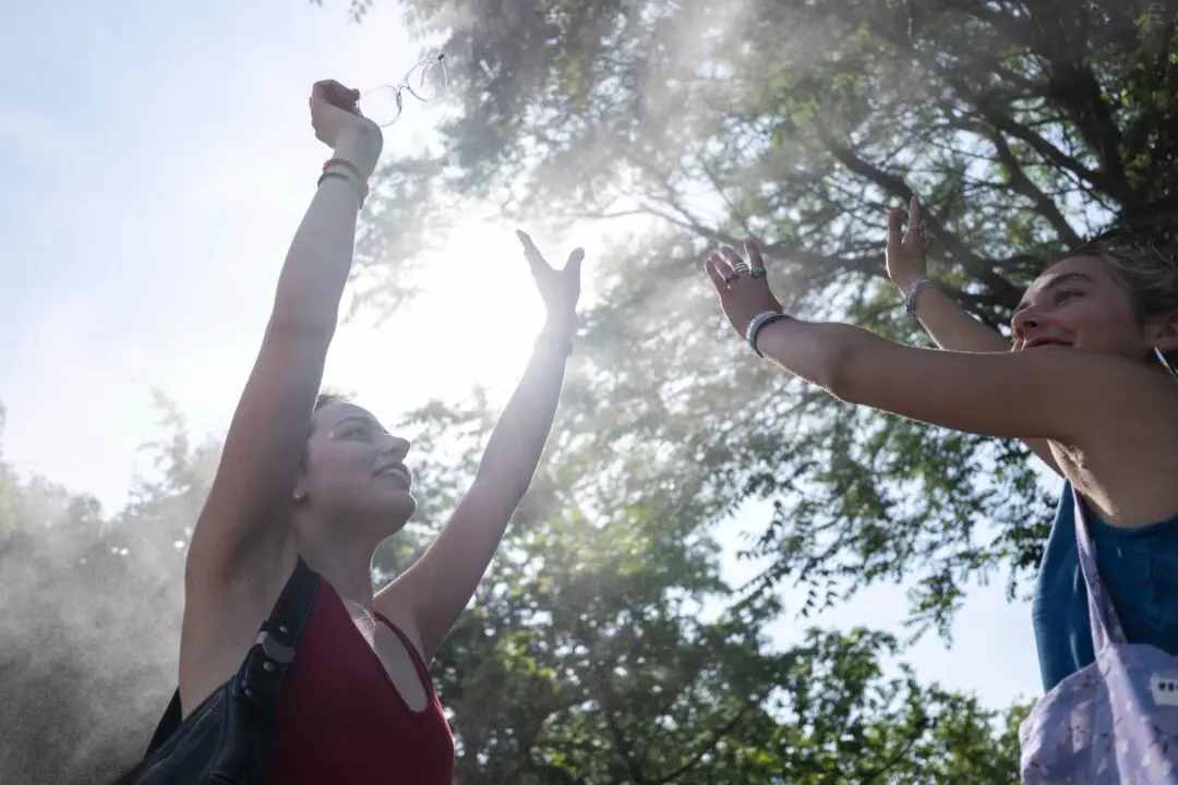 France Records Hottest Day Ever as Heat Dome Broils Western Europe