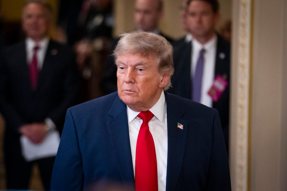 Trump Meets With Senate Republicans Amid Push to Pass SAVE America Act