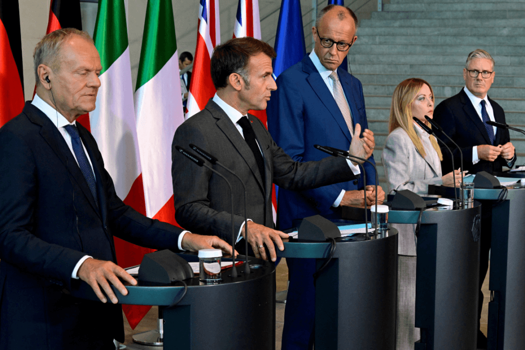 We Want to Strengthen Our European Pillar in NATO, Says German Chancellor