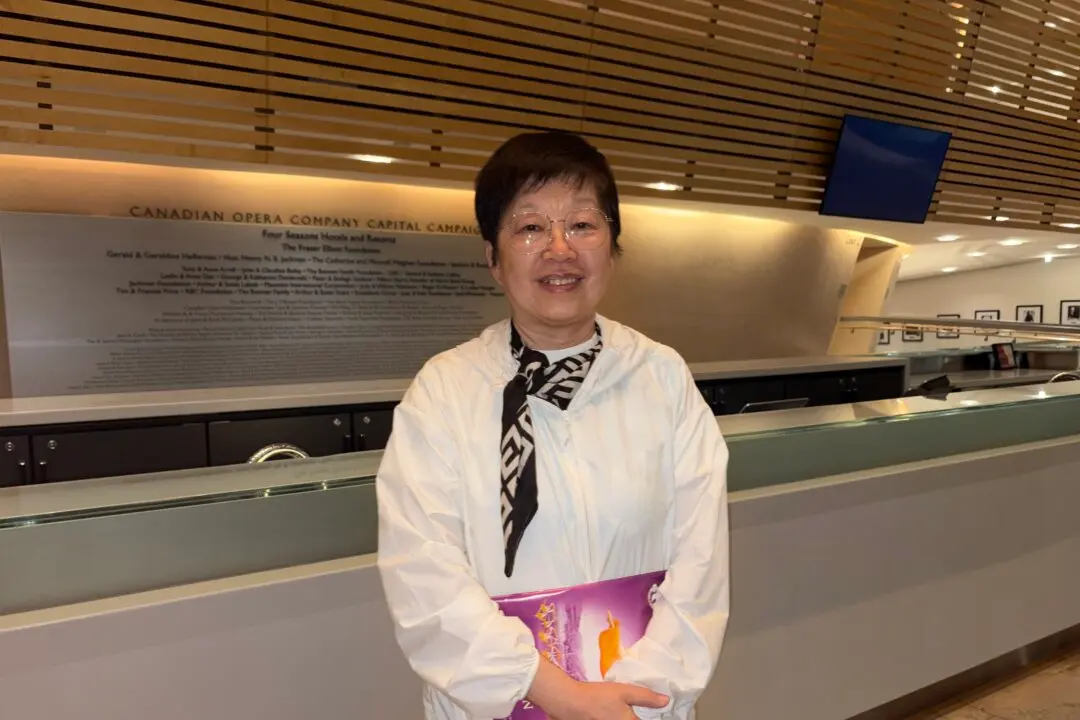 Shen Yun Artists ‘Are Truly Worthy of Our Pride,’ Says Former Chinese Journalist