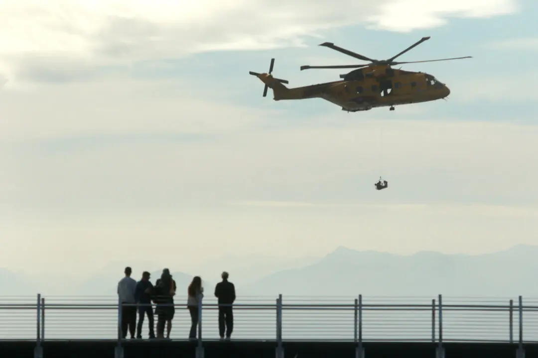 Search for Six After Charter Boat Sinks in Strait of Georgia Off BC, Four Rescued